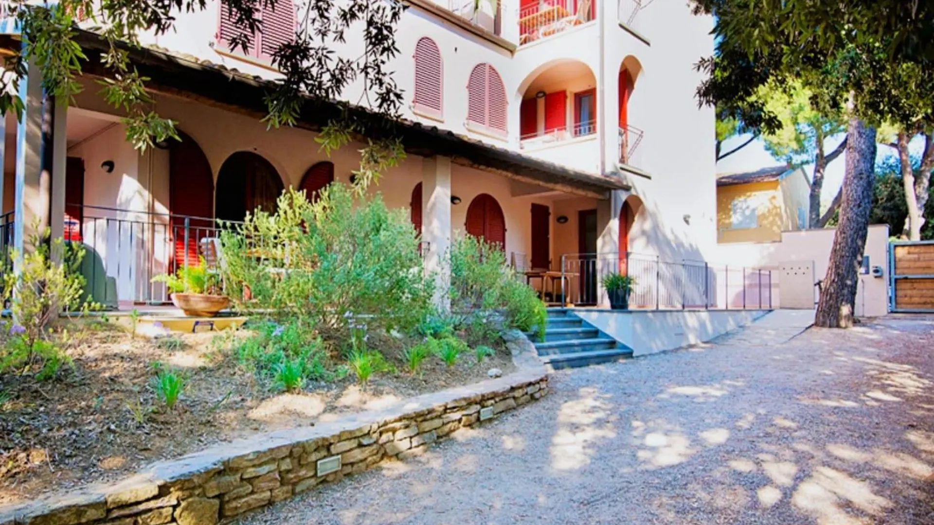 Property In San Vincenzo Apartment