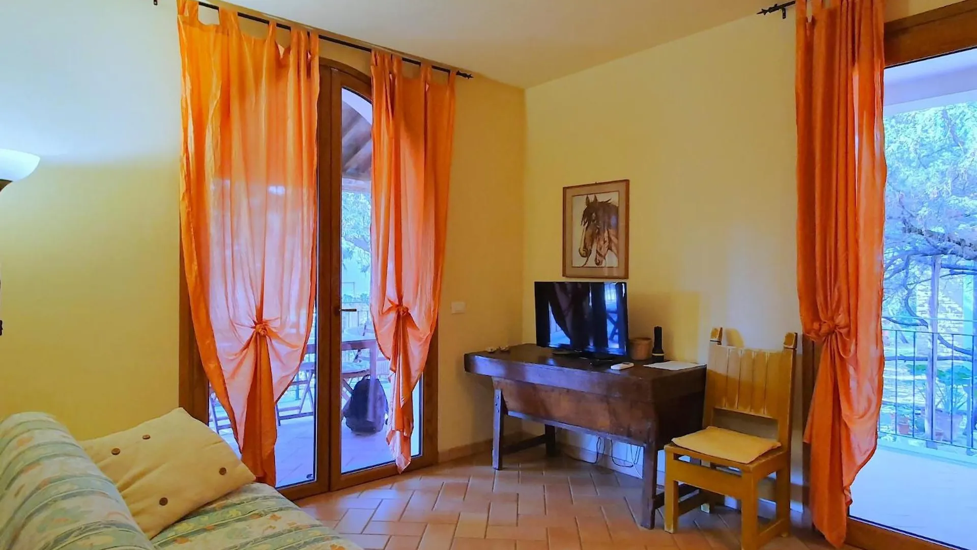 Property In San Vincenzo 0*,  Włochy